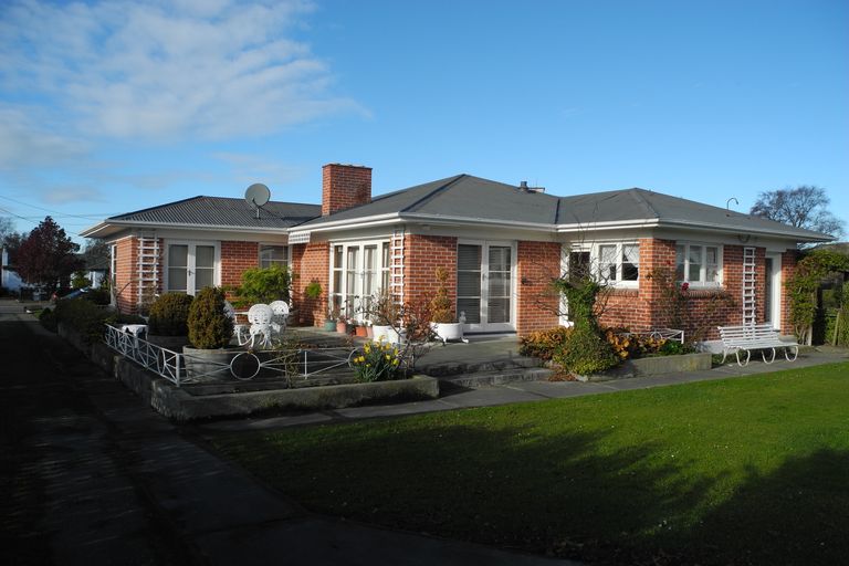 Photo of property in 84 Shearman Street, Waimate, 7924