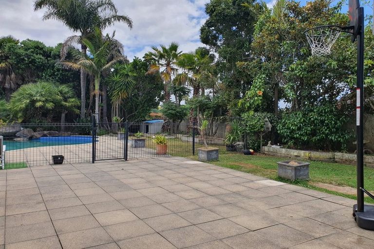 Photo of property in 20 Regis Lane, Flat Bush, Auckland, 2019
