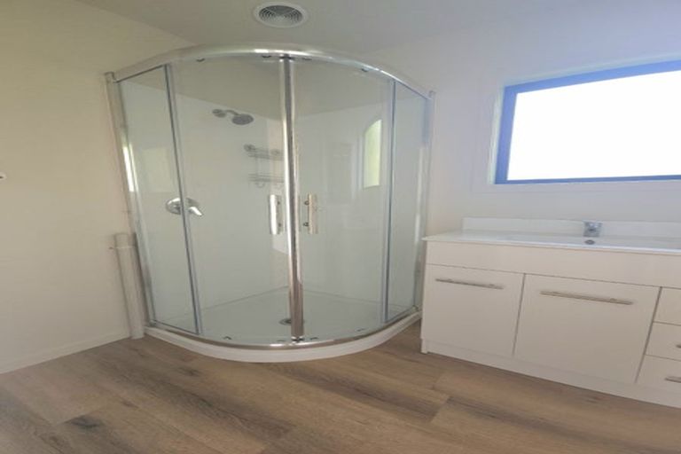 Photo of property in 28 Shoemaker Road, Waipu, 0510