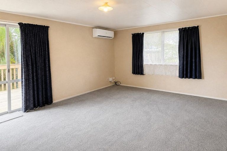Photo of property in 40 Mack Place, Red Hill, Papakura, 2110