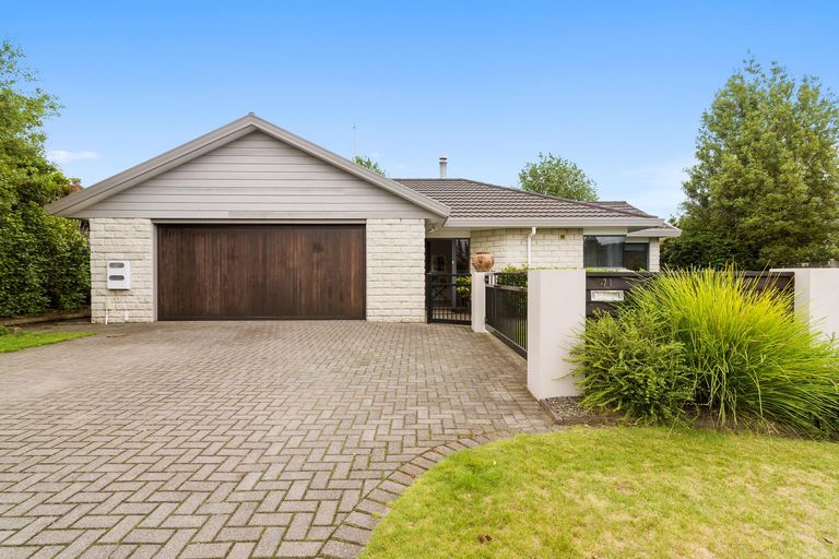 Photo of property in 71 Basley Road, Owhata, Rotorua, 3010