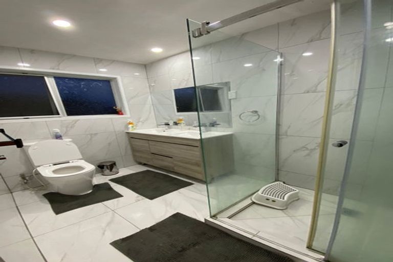 Photo of property in 2/9 Berwyn Avenue, Takanini, 2112