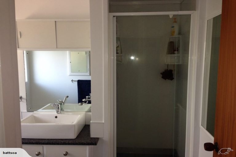 Photo of property in 2/105a Wallace Road, Papatoetoe, Auckland, 2025