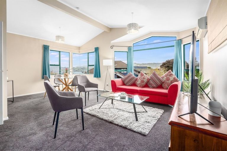 Photo of property in 68 Peterhouse Street, Tawa, Wellington, 5028