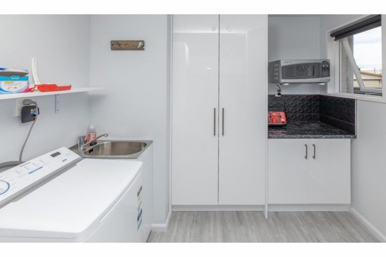 Photo of property in 5 Bayswater Crescent, Bromley, Christchurch, 8062