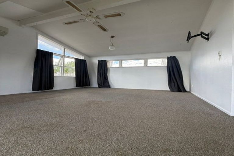 Photo of property in 44b Kelvin Road, Papakura, 2110