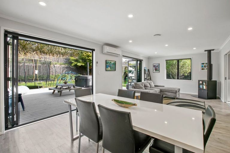 Photo of property in 1185f South Road, Oakura, 4314