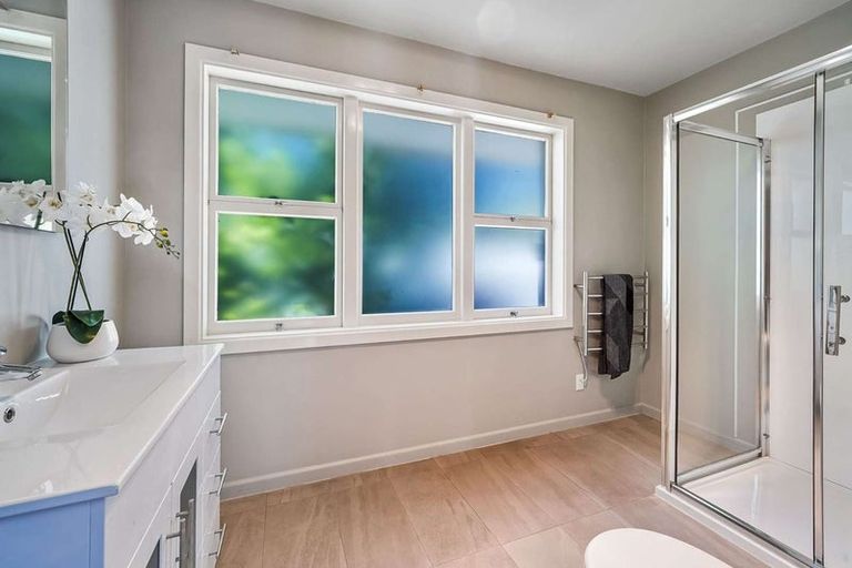 Photo of property in 47 Middlepark Road, Sockburn, Christchurch, 8042