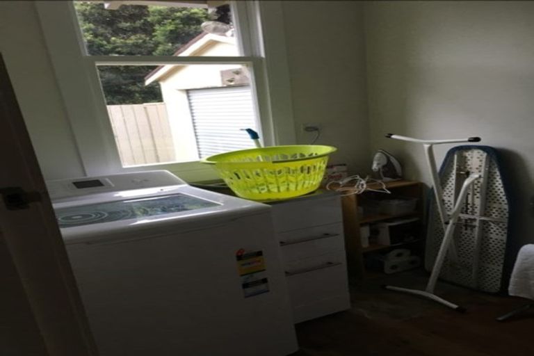 Photo of property in 106 The Parade, Paekakariki, 5034