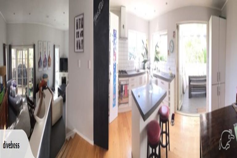 Photo of property in 14 Shannon Place, Torbay, Auckland, 0630