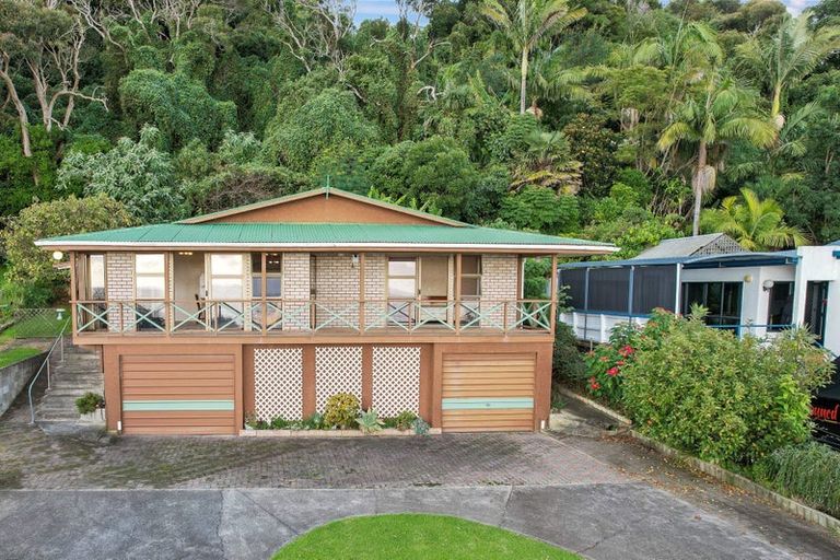 Photo of property in 310 Thames Coast Sh25 Road, Thornton Bay, Thames, 3575