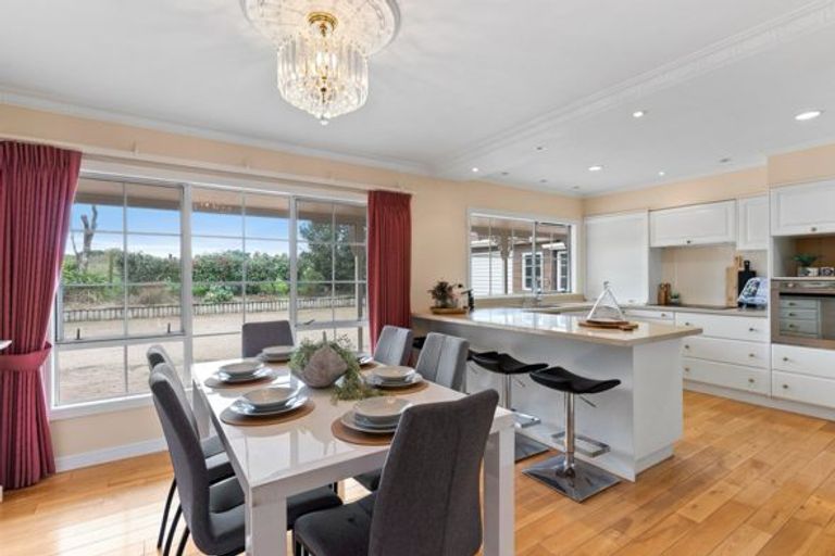 Photo of property in 116 Oira Road, Karaka, Papakura, 2578