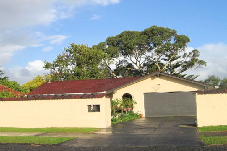 Photo of property in 7 Serrita Avenue, Sunnyhills, Auckland, 2010