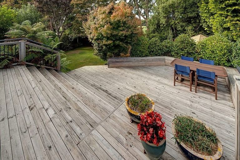 Photo of property in 27 Newbridge Place, Ilam, Christchurch, 8041