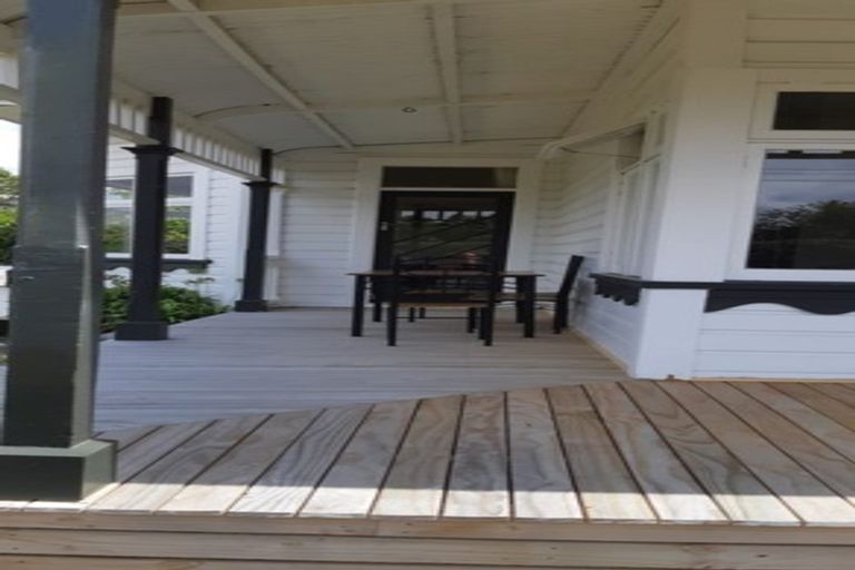 Photo of property in 62 Strasbourge Street, Martinborough, 5711