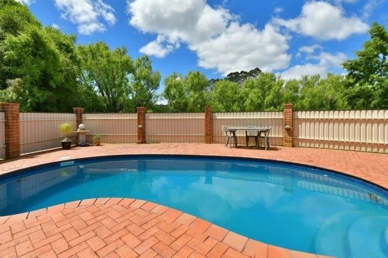 Photo of property in 744 Peak Road, Helensville, 0875