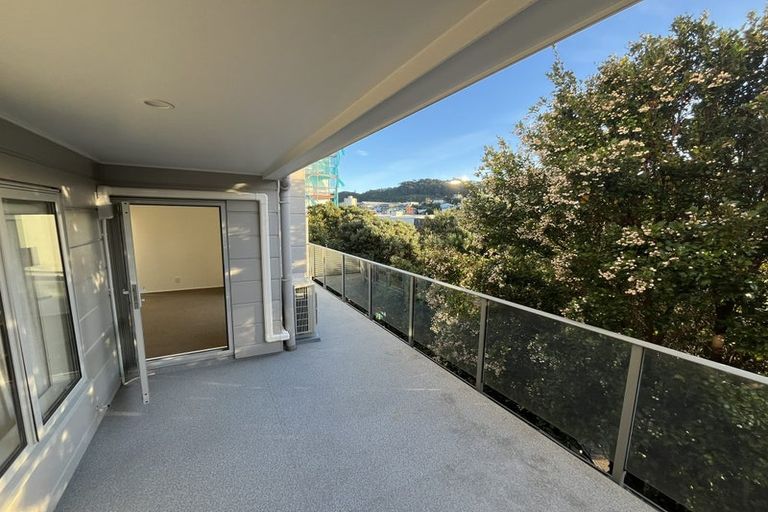 Photo of property in Grosvenor Cl, 4/6 Brown Street, Mount Cook, Wellington, 6021