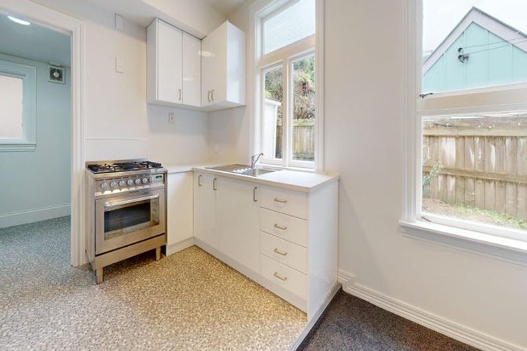 Photo of property in 28 Cressy Terrace, Lyttelton, 8082