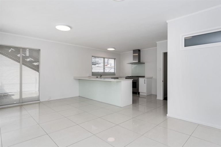 Photo of property in 6 Fourth Avenue, Tauranga, 3110