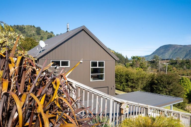 Photo of property in 49 Boons Valley Road, Waikawa, Picton, 7220