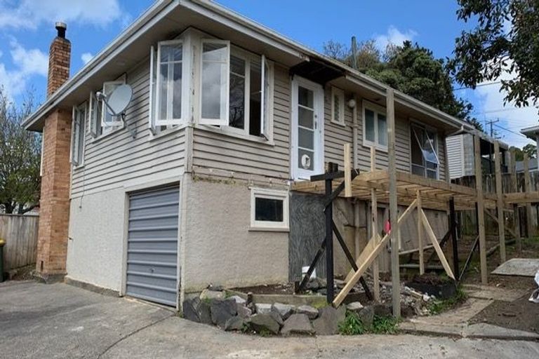 Photo of property in 1/10 Verbena Road, Birkdale, Auckland, 0626