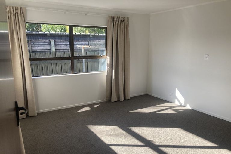 Photo of property in 8b George Street, Lower Vogeltown, New Plymouth, 4310