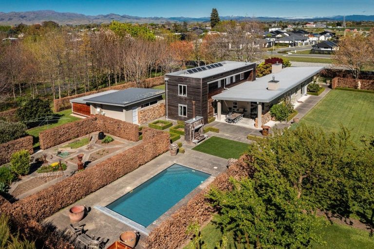 Photo of property in 60 Old Renwick Road, Springlands, Blenheim, 7201