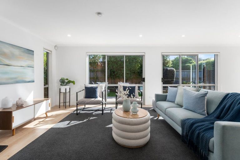 Photo of property in 8a Queen Street, Brighton, Dunedin, 9035