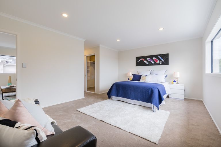 Photo of property in 9 Netherlands Avenue, Kelston, Auckland, 0602