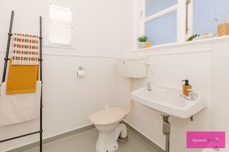 Photo of property in 30 Leicester Street, Terrace End, Palmerston North, 4410