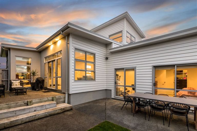 Photo of property in 20 Nelson Avenue, Aotea, Porirua, 5024