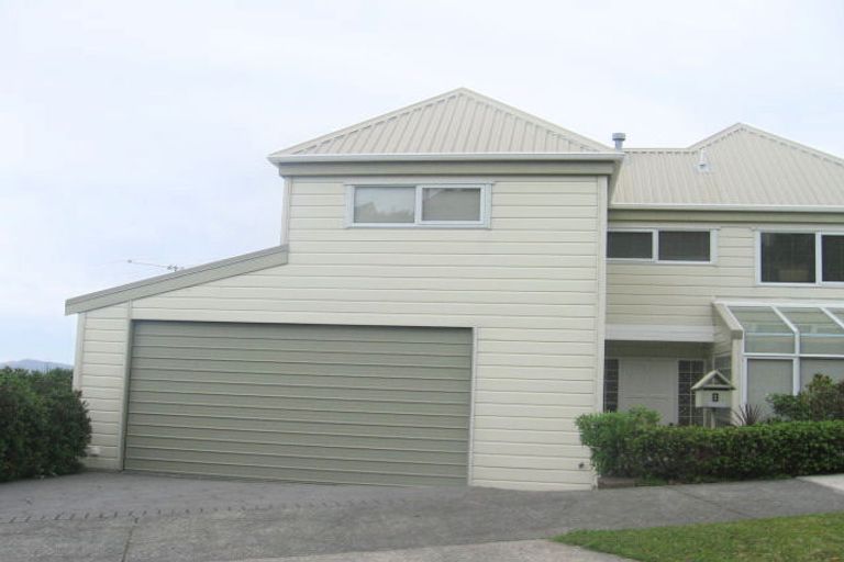 Photo of property in 1 Hibiscus Grove, Maungaraki, Lower Hutt, 5010