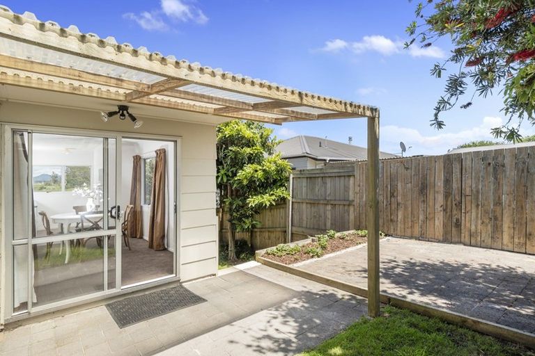Photo of property in 114c Simpson Road, Papamoa Beach, Papamoa, 3118