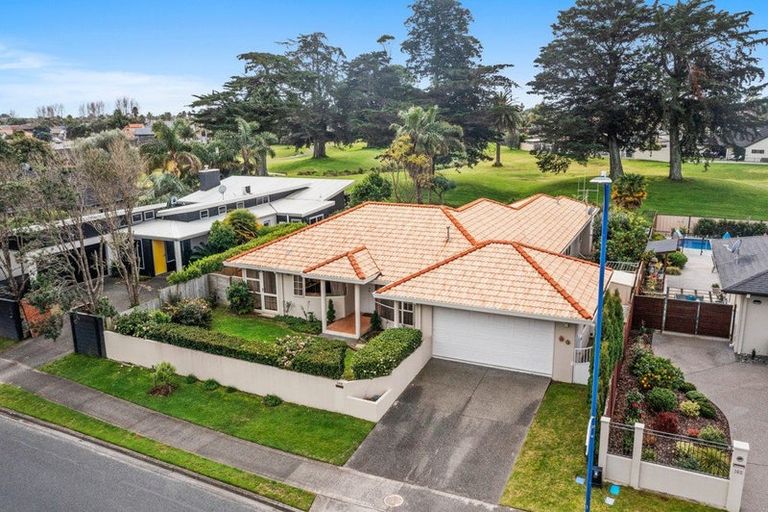 Photo of property in 169 Gravatt Road, Papamoa Beach, Papamoa, 3118