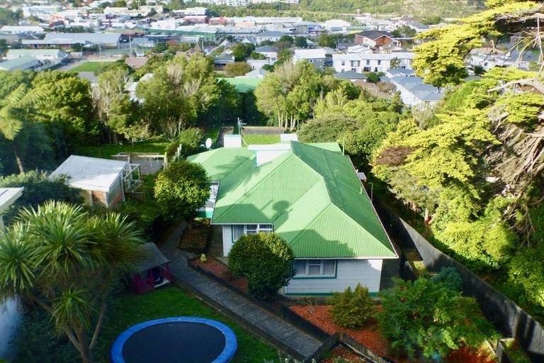 Photo of property in 29 Prospect Terrace, Johnsonville, Wellington, 6037