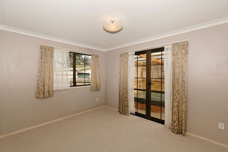 Photo of property in 43 Luanda Drive, Ranui, Auckland, 0612