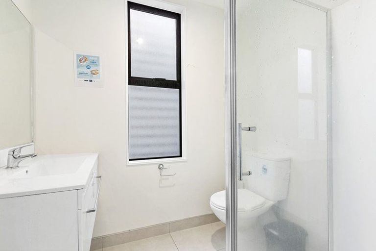 Photo of property in 7 Battalion Drive, Papakura, 2110