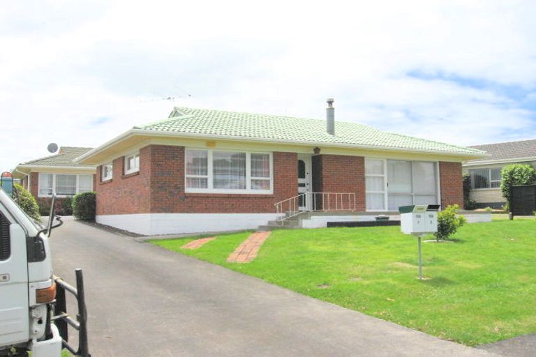 Photo of property in 2/15 Tatariki Street, Rosehill, Papakura, 2113