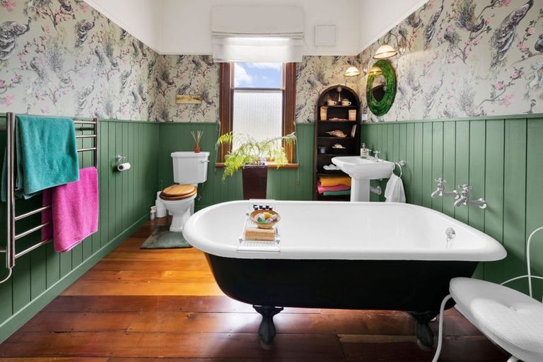 Photo of property in 416 Frankley Road, Hurdon, New Plymouth, 4310