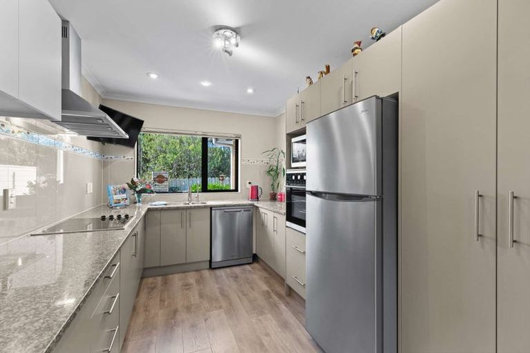 Photo of property in 49g Martyn Street, Waiuku, 2123