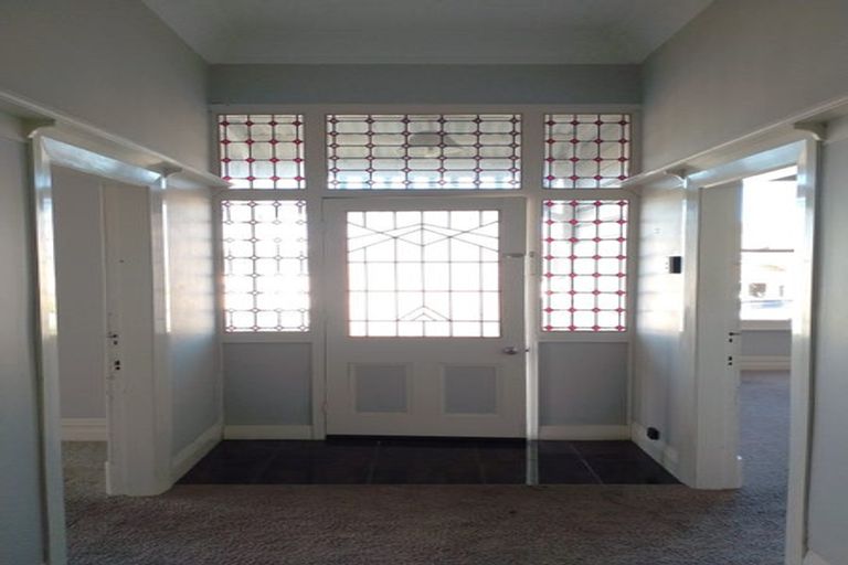 Photo of property in 8 Allandale Road, Saint Clair, Dunedin, 9012