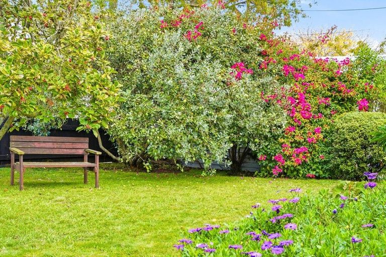 Photo of property in 5 Parkes Avenue, Saint Johns Hill, Whanganui, 4501