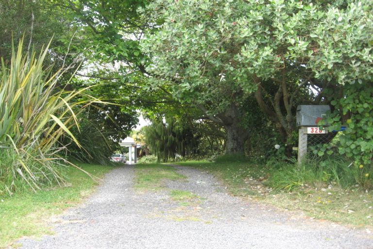Photo of property in 320 Ongare Point Road, Tahawai, Katikati, 3170