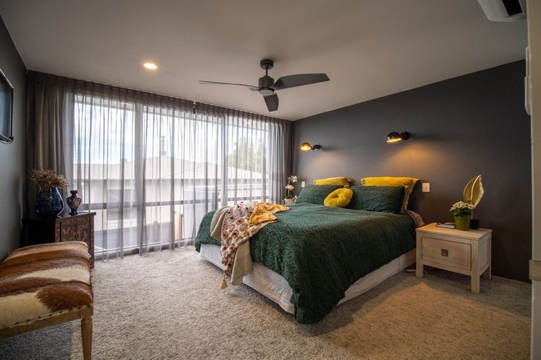 Photo of property in 1a Mission Street, Moturoa, New Plymouth, 4310