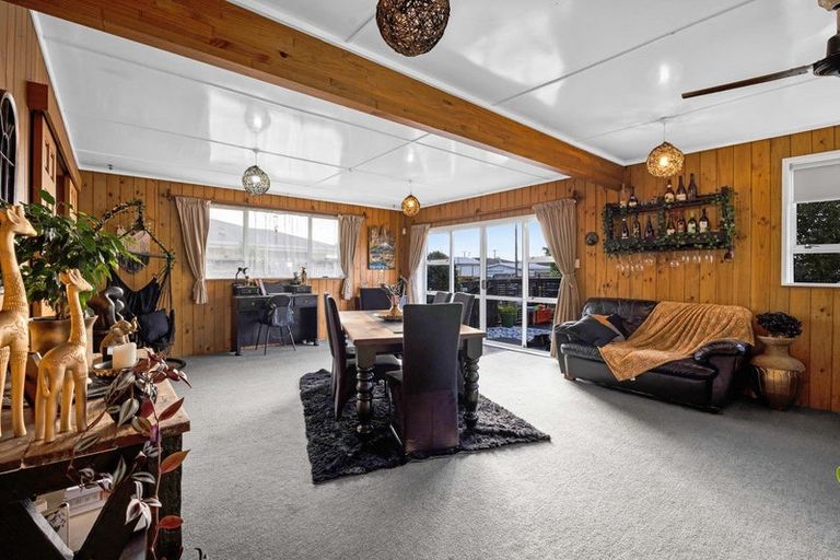 Photo of property in 23 Pacey Avenue, Hawera, 4610