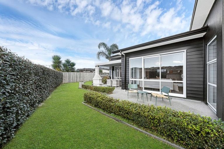 Photo of property in 5 Hooton Drive, Huapai, Kumeu, 0810