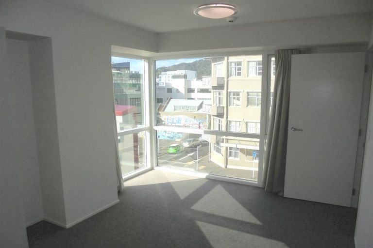Photo of property in The Peak Apartments, 405/170 Taranaki Street, Te Aro, Wellington, 6011