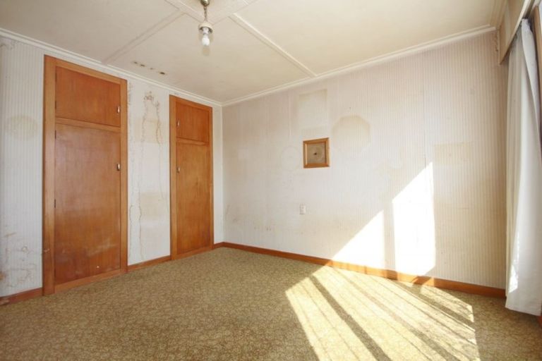 Photo of property in 33 Nichol Street, Heidelberg, Invercargill, 9812