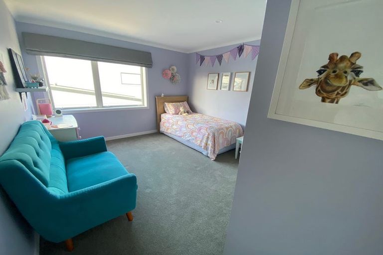 Photo of property in 22 Eyton Kay Road, Hobsonville, Auckland, 0616