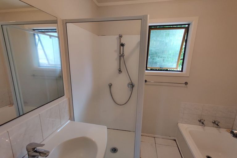 Photo of property in 33 Leaver Place, Weymouth, Auckland, 2103